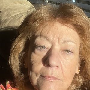 Meet your Posher, Elaine